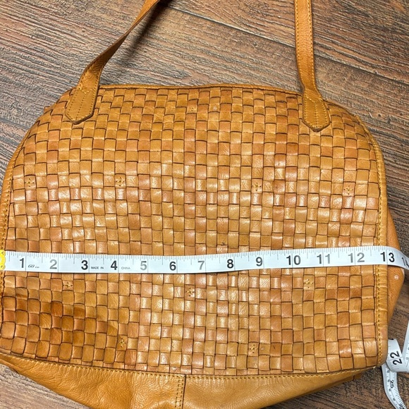 American Leather Company Tan Woven Tote - Picture 4 of 8